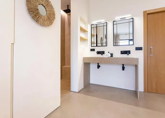 Genteel Pureza Apartment