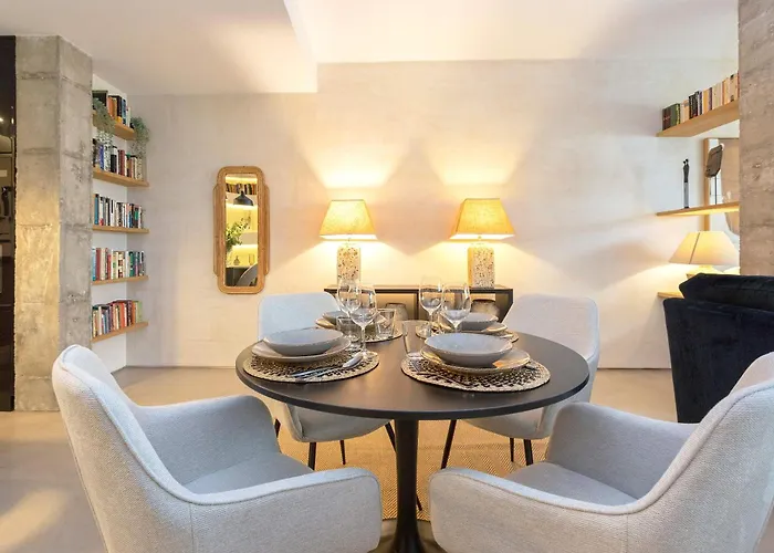 Genteel Pureza Apartment